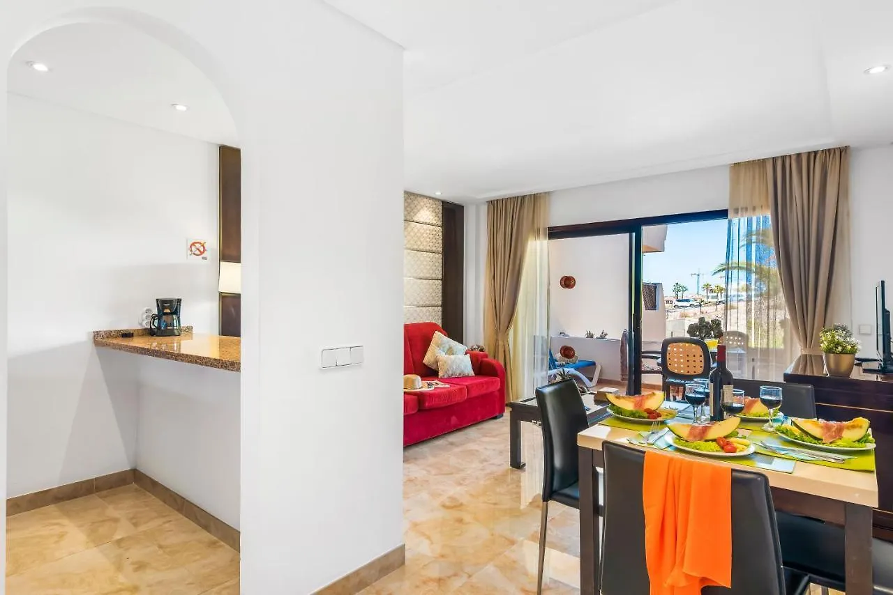 241 Royal Park Albatros Con Terraza Apartment San Miguel de Abona